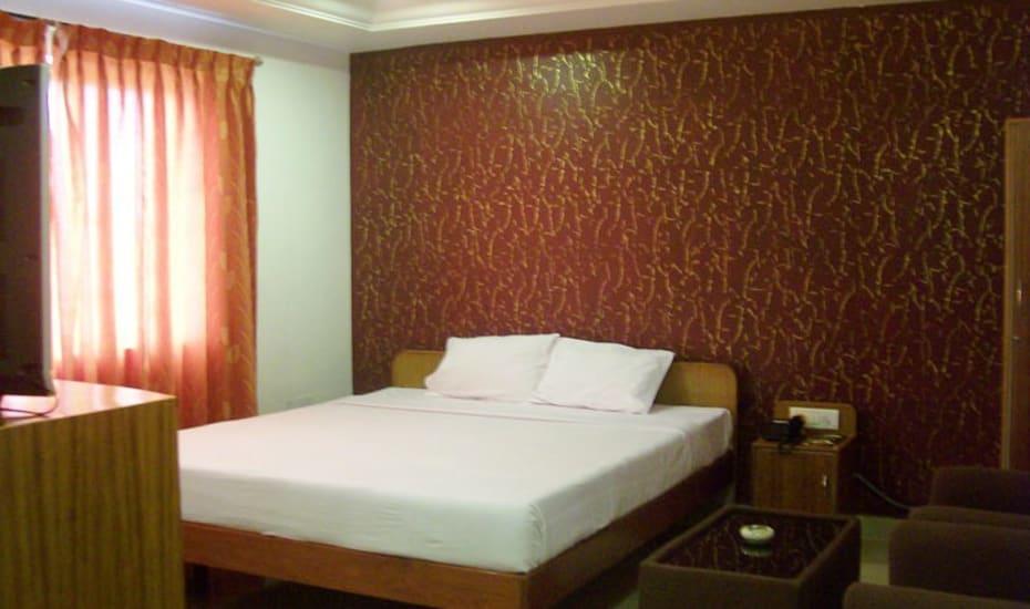 Sri Srinivasa Residency Hotell Kadapa Eksteriør bilde